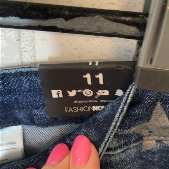 Fashion Nova Starry Night Boyfriend Jeans - Picture 5 of 12